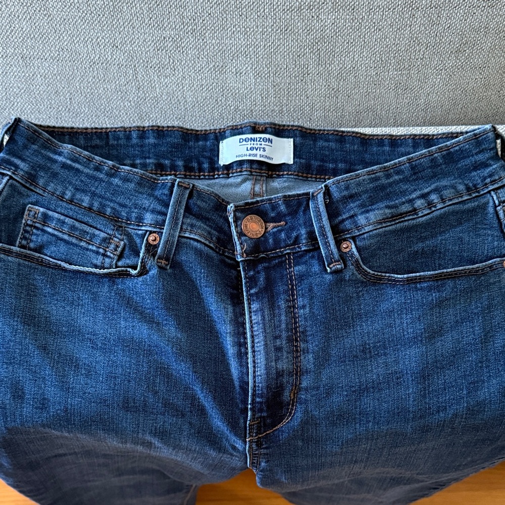 Women’s Levi’s
